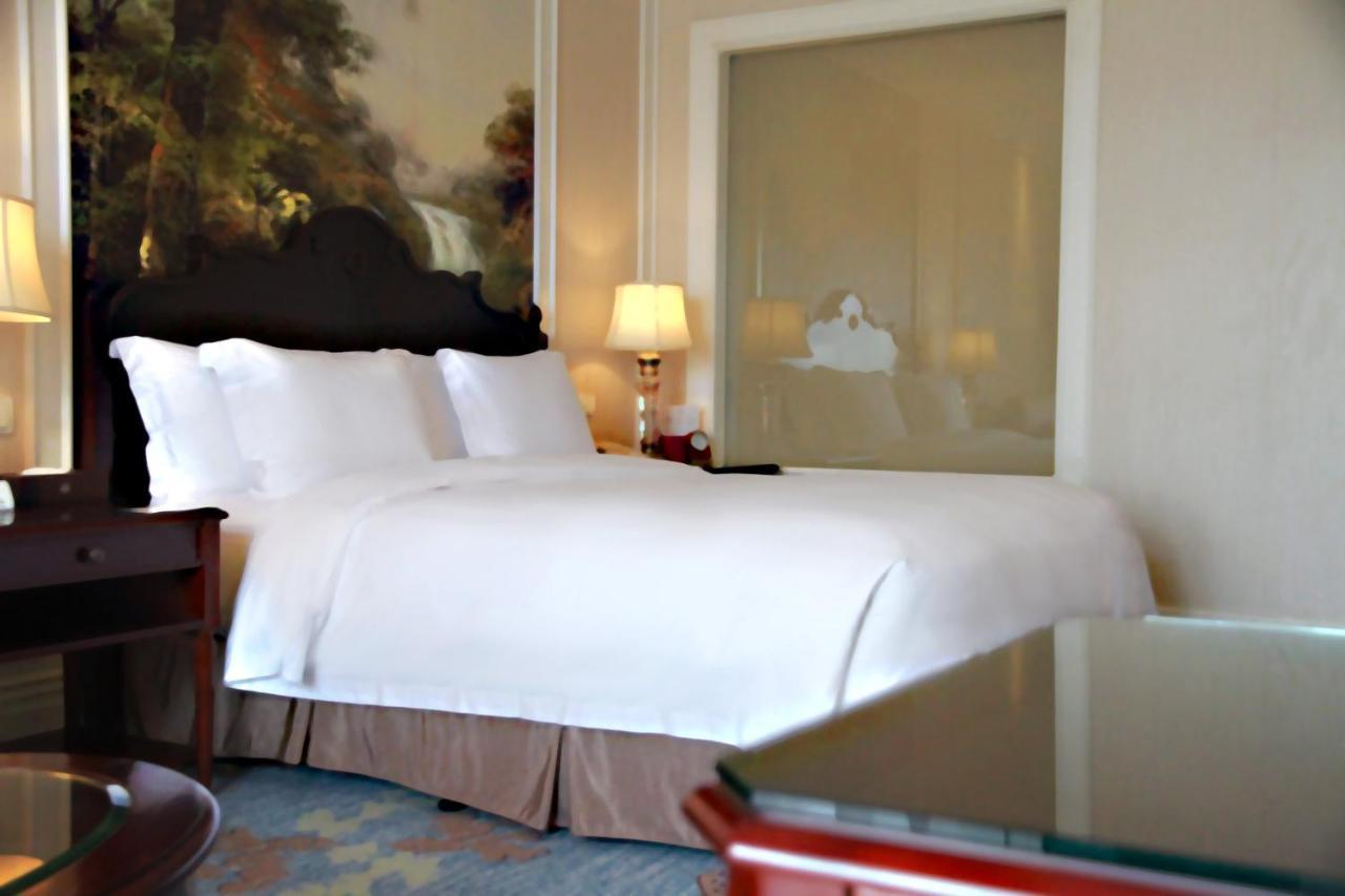 Crowne Plaza Ocean Spring Resort By Ihg Jimo Экстерьер фото