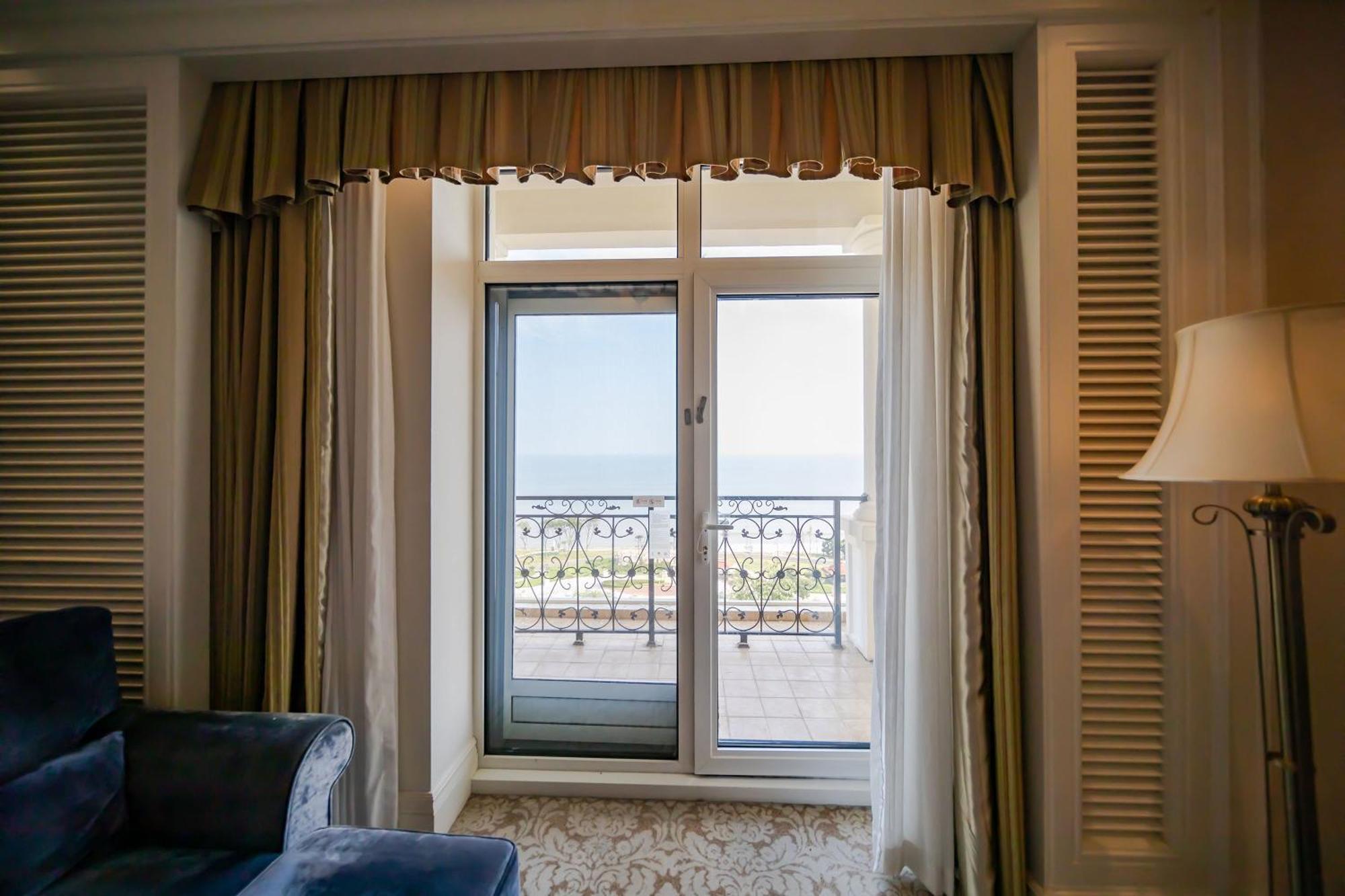 Crowne Plaza Ocean Spring Resort By Ihg Jimo Экстерьер фото
